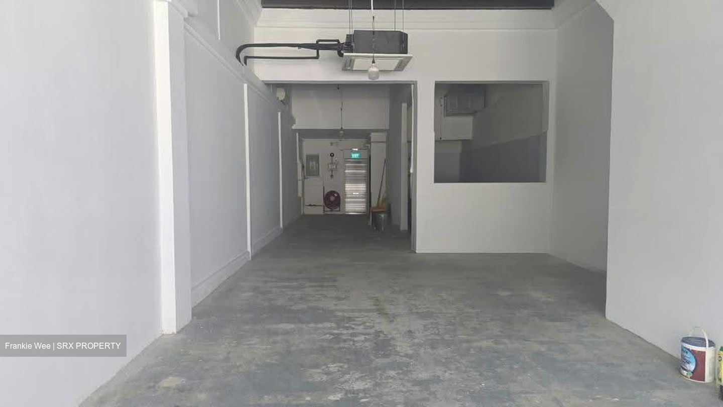 Geylang Road (D14), Retail #612412731